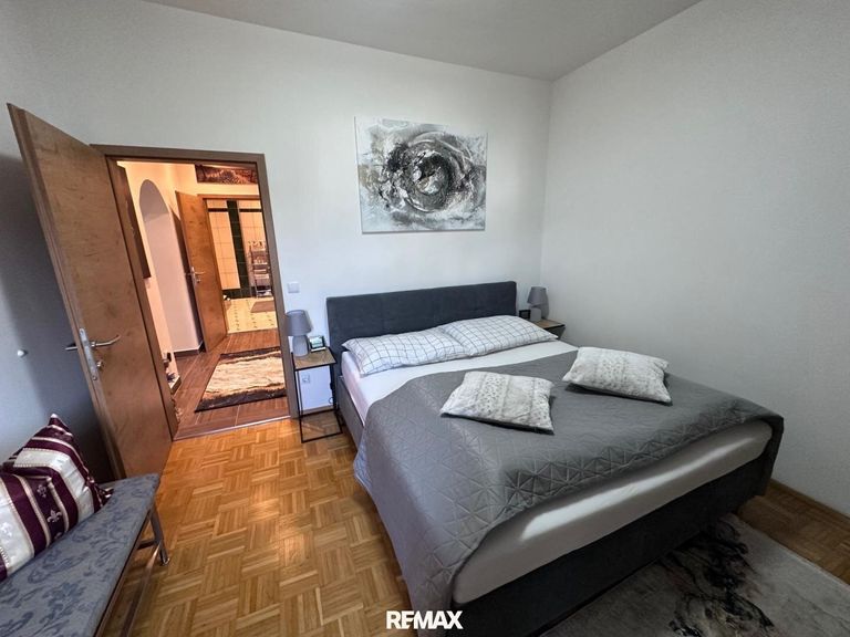 Schlafzimmer 2