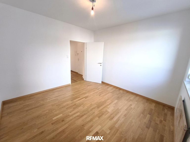 Schlafzimmer II (2)