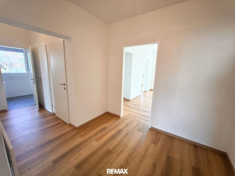 Vorraum Richtung Esszimmer