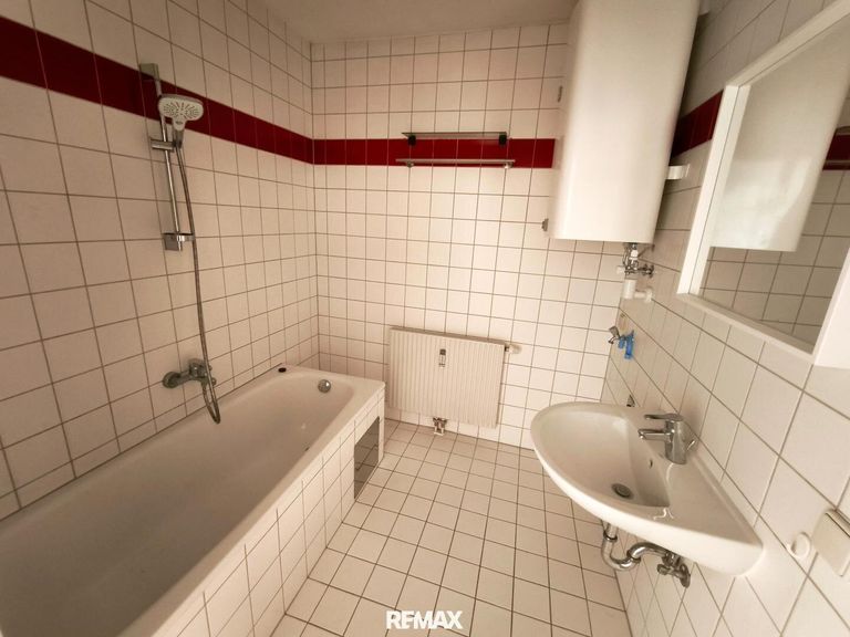 Badezimmer inkl Wanne