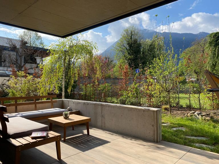 ruhig, sonnig mit Wohlfühlcharakter