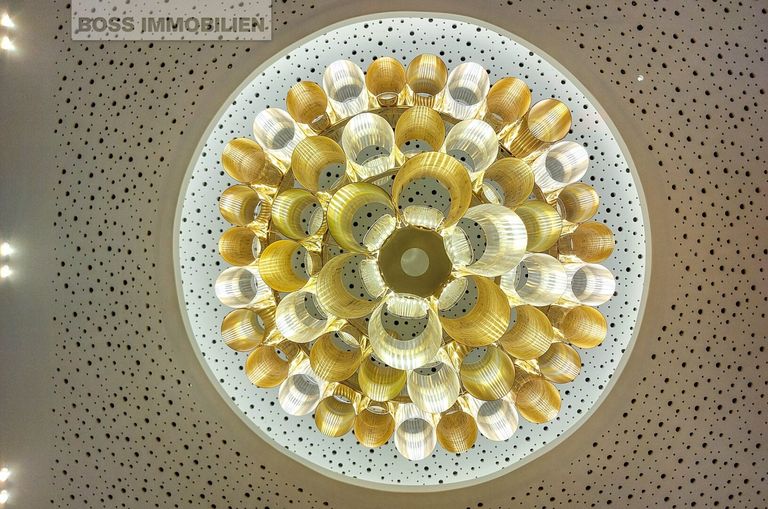 17 Detail-Kronleuchter