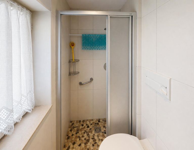 Pfunds - Haus - EG Badezimmer