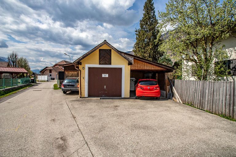 Werkstatt, Garage, Carport und Aussenstellplat