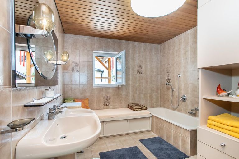 Badezimmer Erdgeschoss