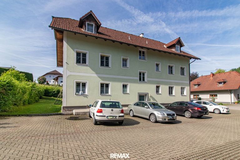 gepflegtes Mehrparteienhaus