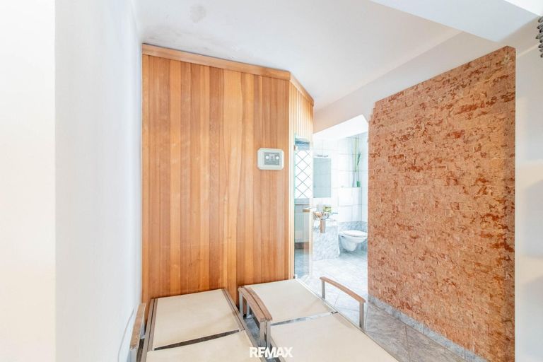 Wellnessbereich mit Sauna