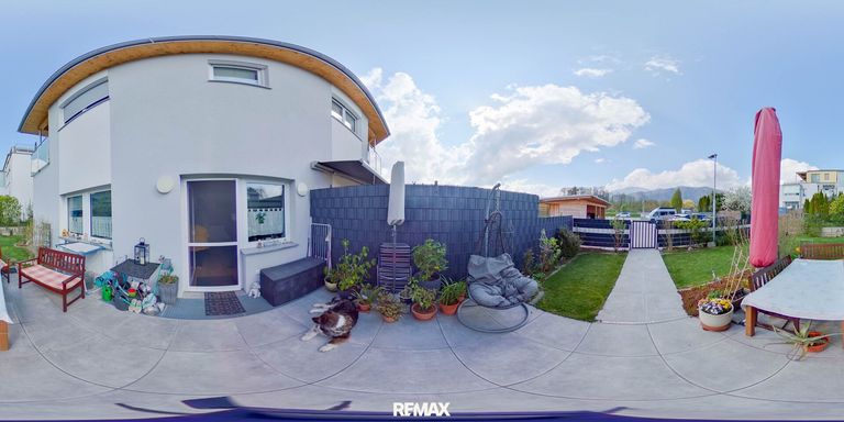 der kleine Eigengarten zum Chillen und Grillen