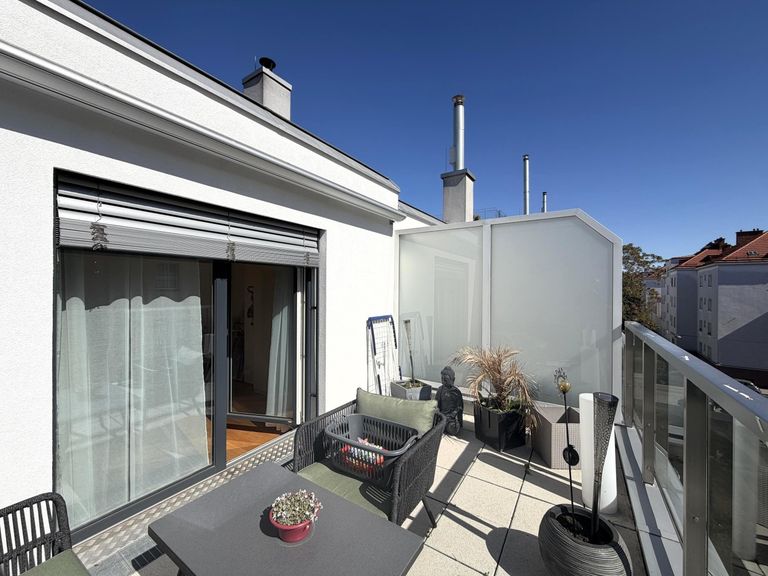 Terrasse 2 / 2