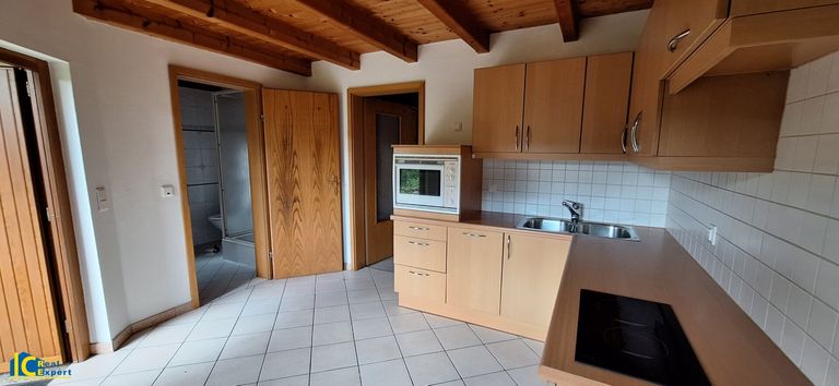 Alles vorhanden, bis auf einen Kühlschrank