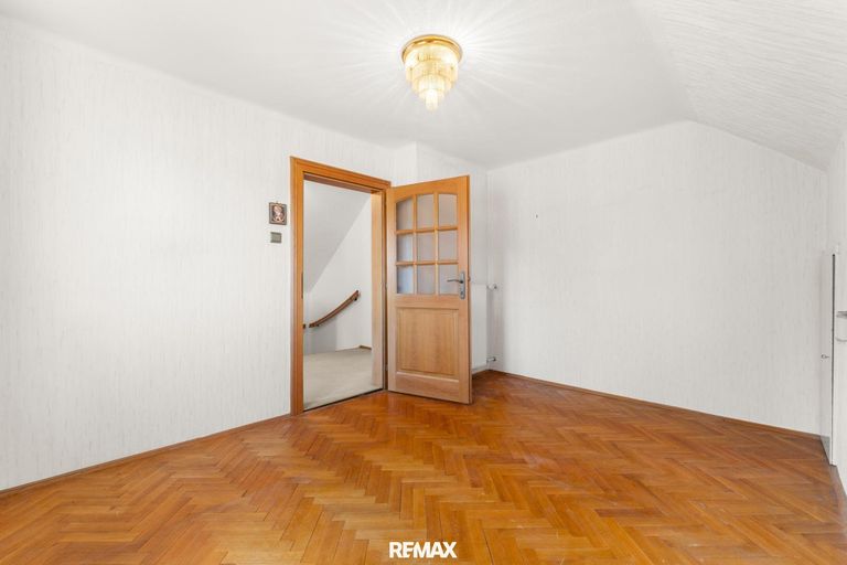 Schlafzimmer I (2)