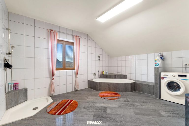Badezimmer DG (1)