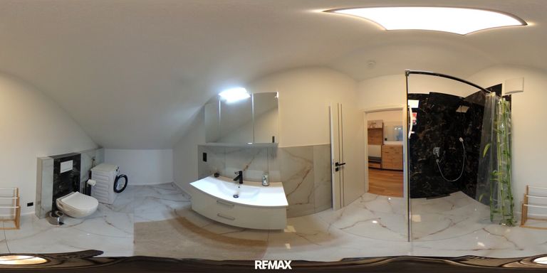 Badezimmer Whg II DG 360