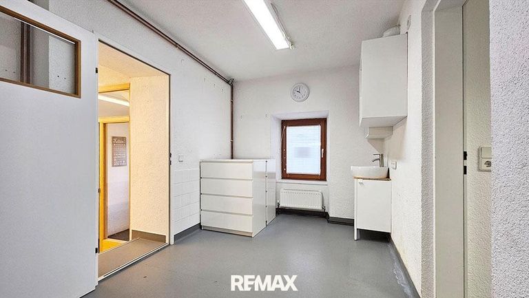 Zimmer-West