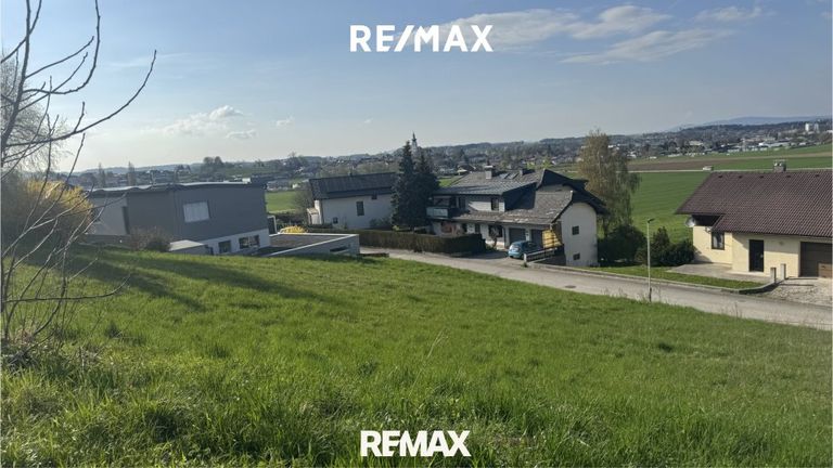 Grundstück