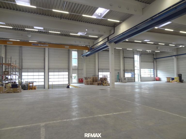 Halle "Bestand" mit ca. 1.500m² 