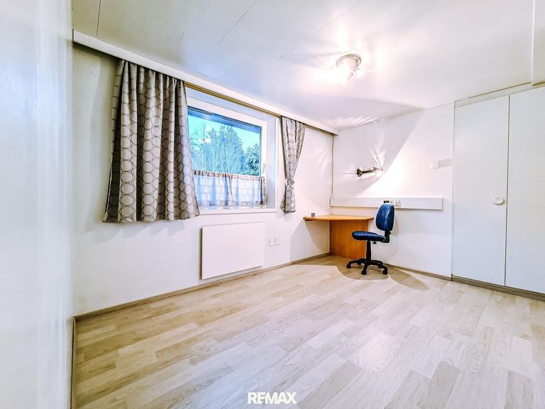 Linke Haushälfte: Schlafzimmer
