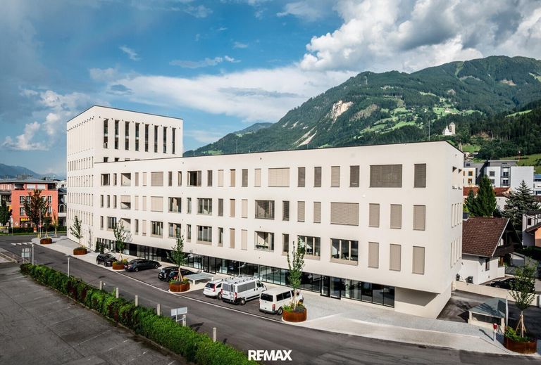 Wohn- und Geschäftsgebäude  