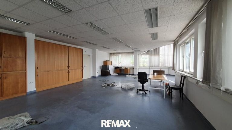 Büro 24