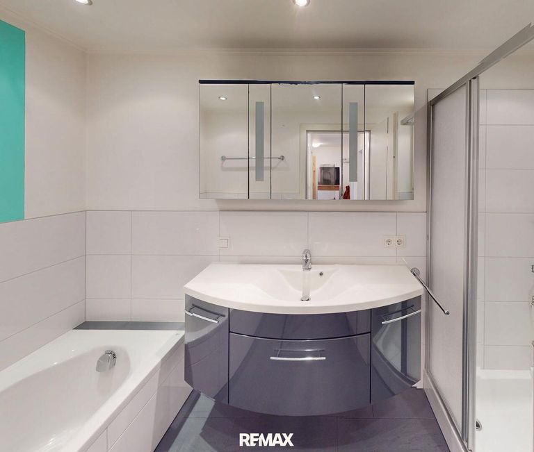 Pfunds - Wohnung - Badezimmer