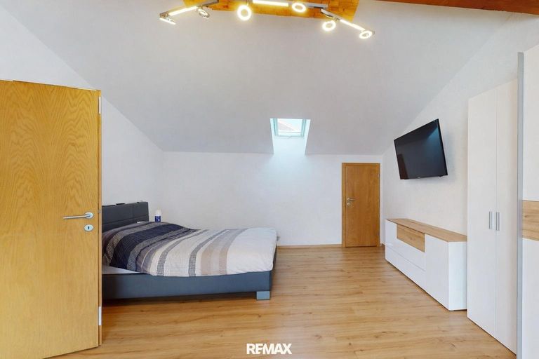 Wohnung - Zimmer IIII OG