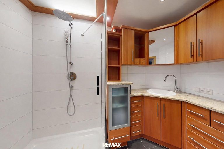 Wohnung - Badezimmer UG