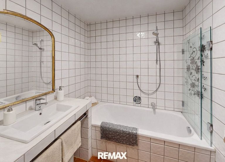 Ötz - Wohnung T4 - Badezimmer
