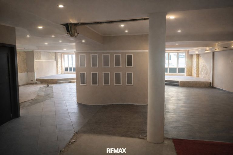 Wohnung - Geschäft/Wohnung
