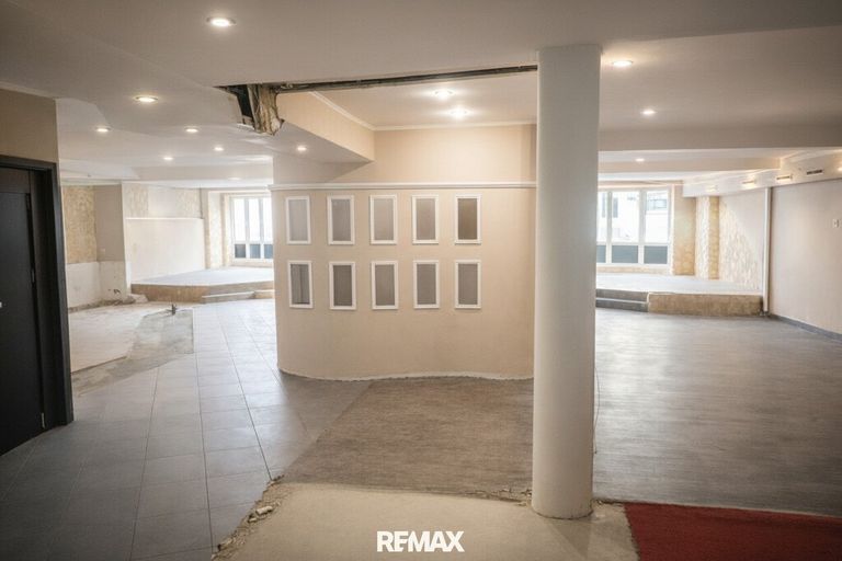 Wohnung - Geschäft/Wohnung