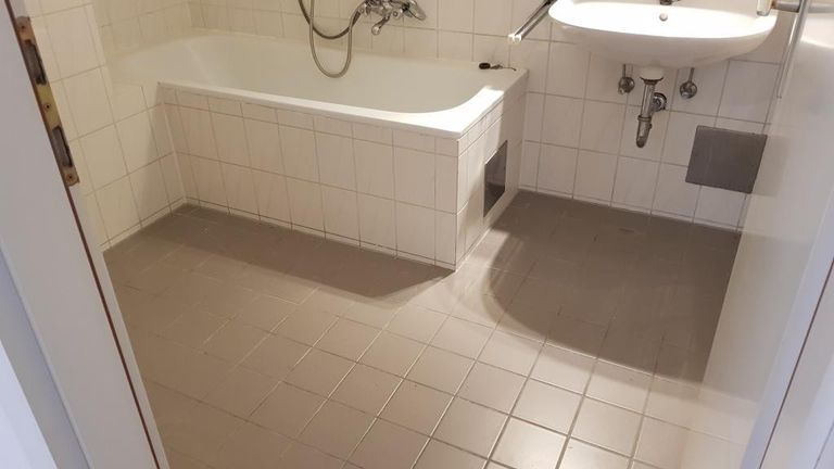 Badezimmer mit Wanne