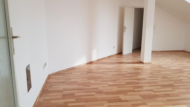 großes Zimmer