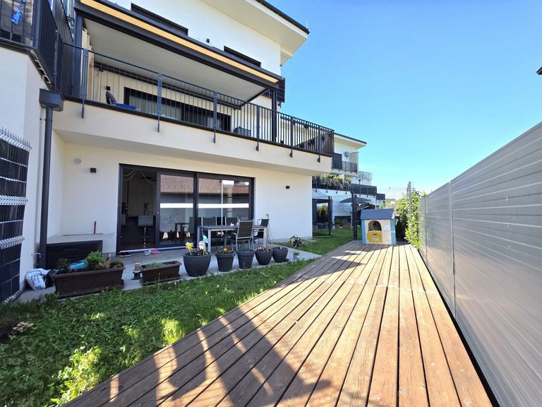 Garten und Terrasse