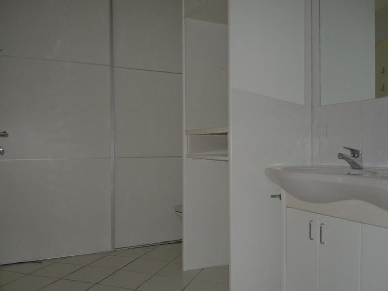 großes Badezimmer