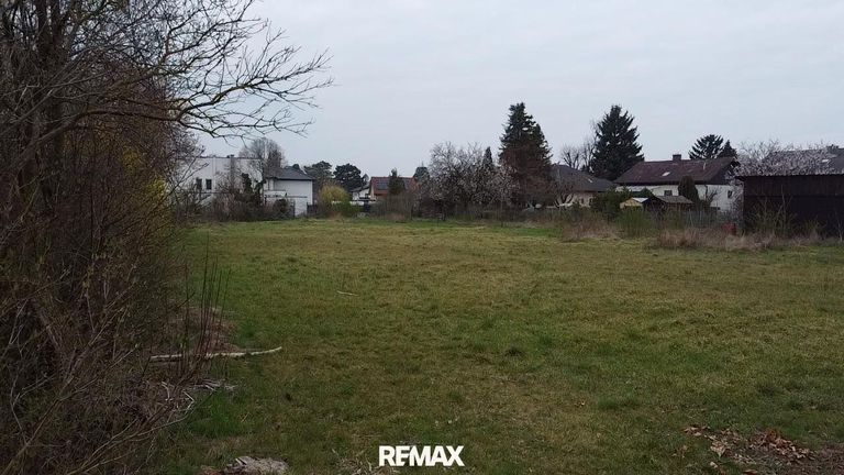 Grundstück