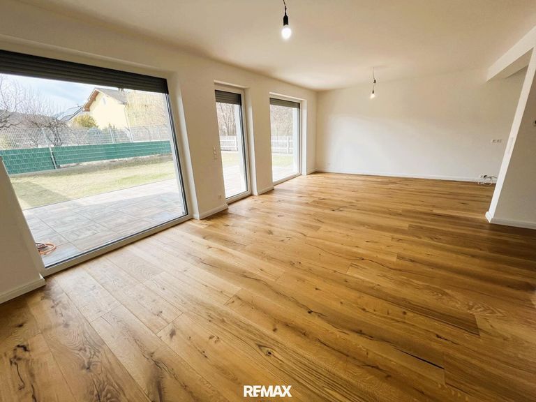 Erdgeschoss - Wohn- und Esszimmer