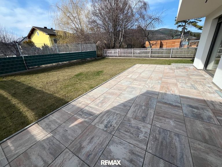Terrasse und Garten