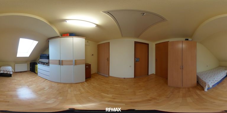Zimmer 4 im Dachgeschoss