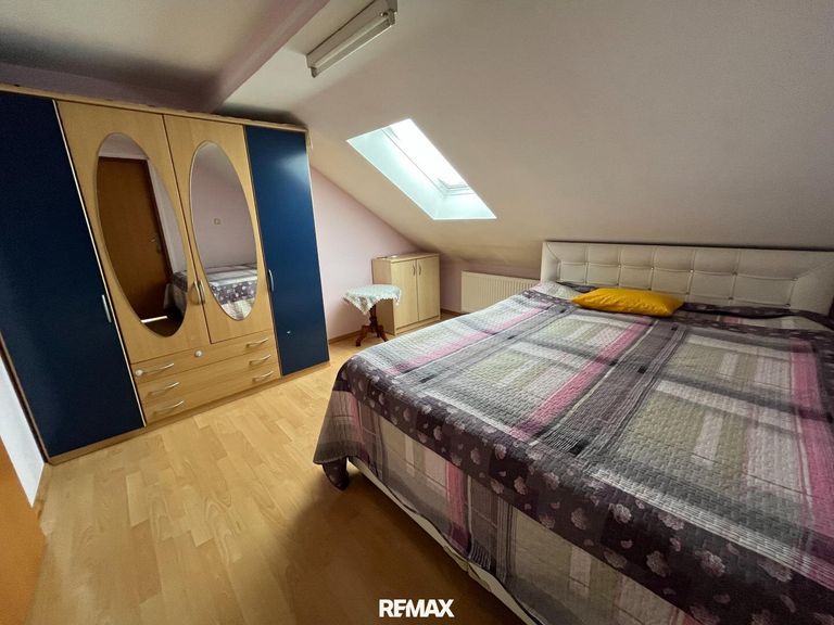 Zimmer 2 im Dachgeschoss