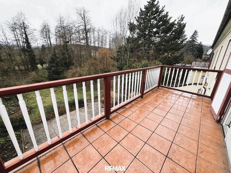 Terrasse im Obergeschoss - Beispielfoto