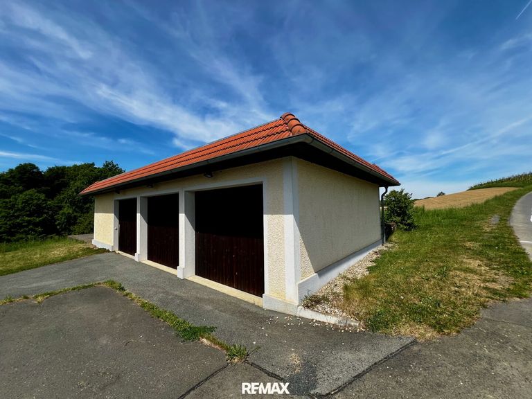Garaga / Werkstatt