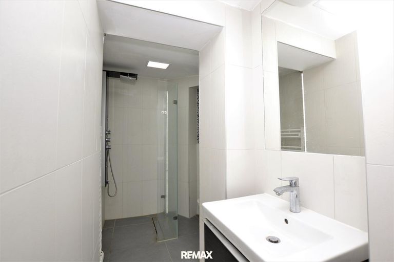 Badezimmer 1