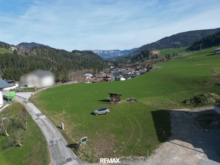 Grundstück