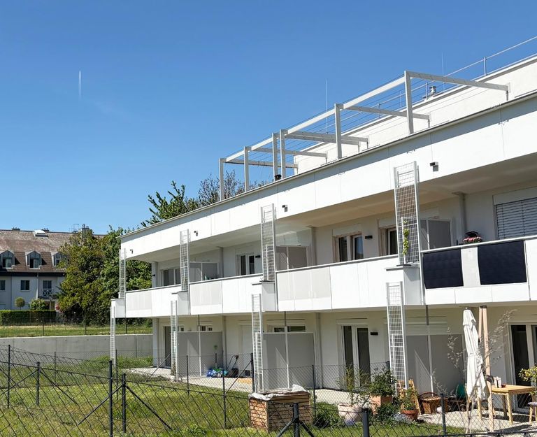 04. Hausansicht_Balkon