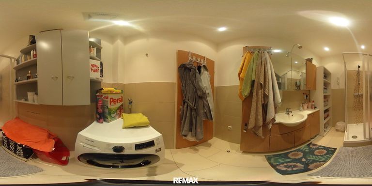 Wohnung 1 - Badezimmer