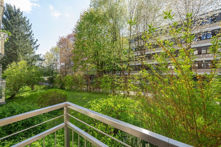 Balkon mit Blick ins Grüne