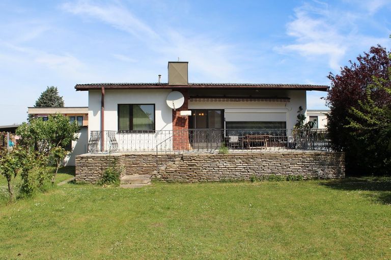 01-EFH 2231 Strasshof, Strasserfeld, Gartenansicht