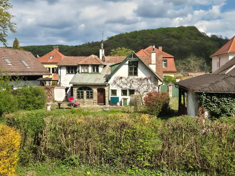 BAULAND-KERNGEBIET MIT ALTBESTAND  Obj. 4190