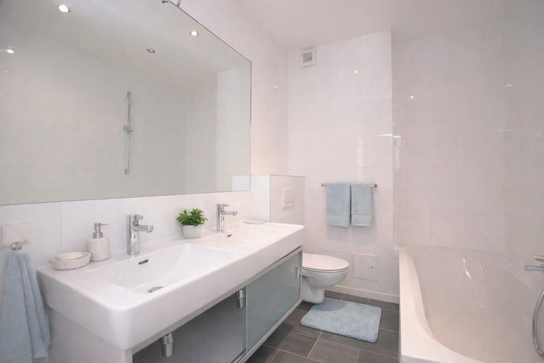 Badezimmer 1