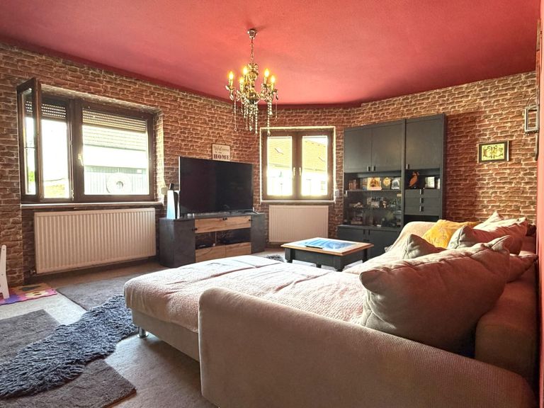 4 WOHNZIMMER