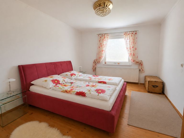 Schlafzimmer (KI bearbeitet)